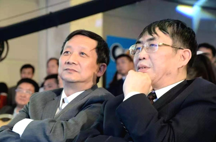 石油杯-追忆|“棋圣”去世齐鲁同悲，曹大元彻夜无眠缅怀挚友|聂卫平|山东队|围棋|山东围棋队|聂老_新浪新闻